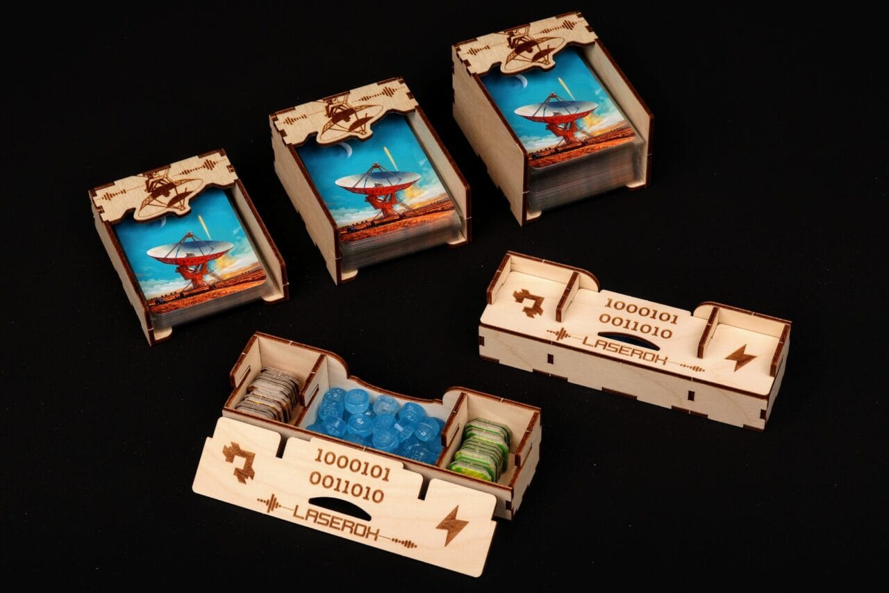 Laserox SETI Organizer Review - BoardGameShots
